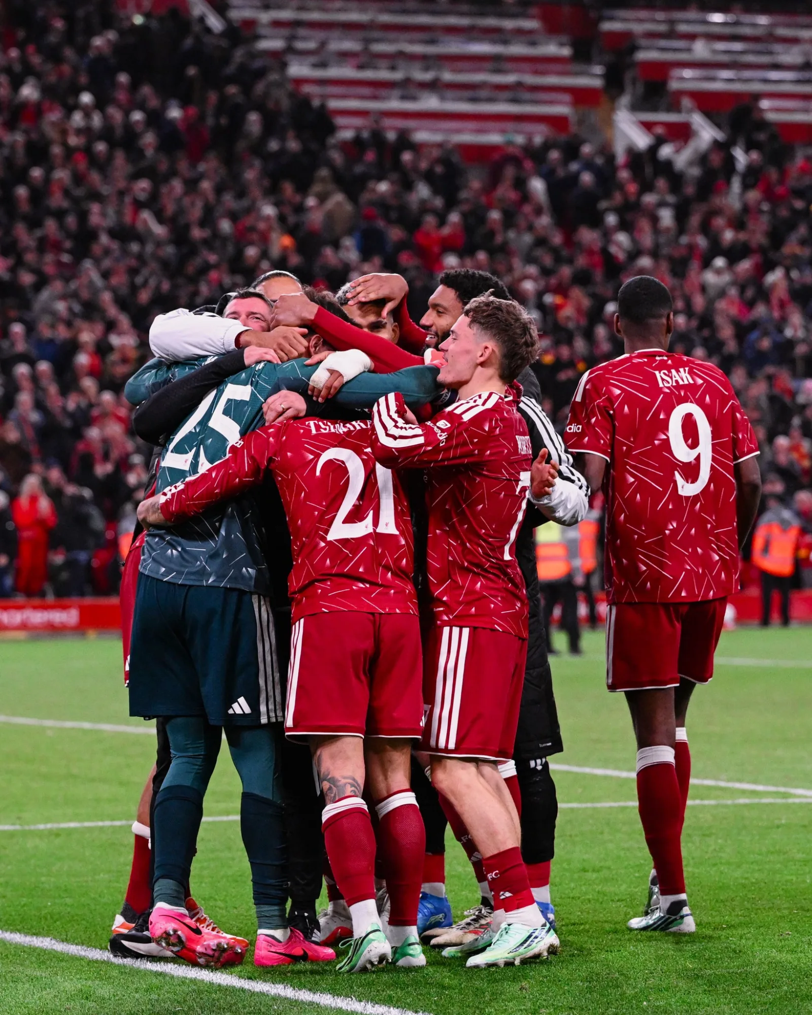 Liverpool Singkirkan Chelsea Lewat Adu Penalti, Tantang Bournemouth di Perempat Final Carabao Cup